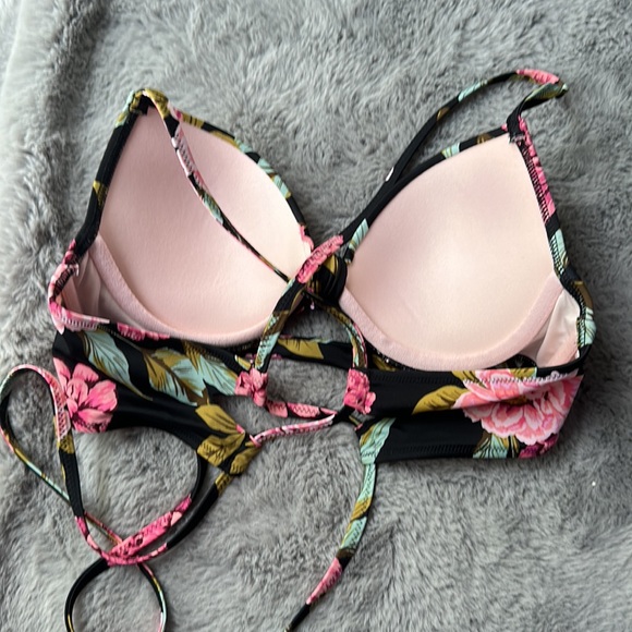 Bikini top floral Push up - Picture 2 of 2